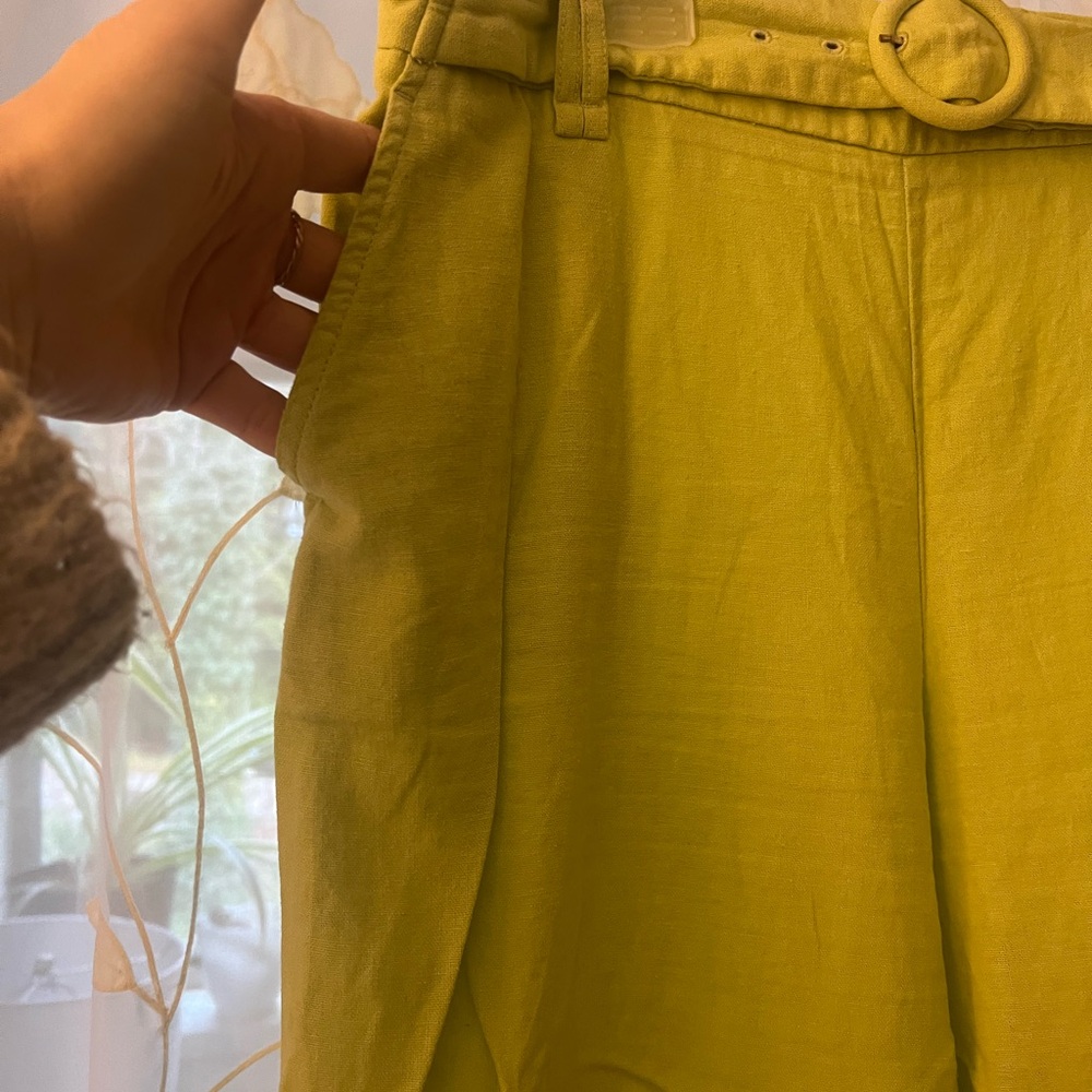 Women’s Chartreuse Capris